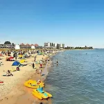 Casa vacanze 8 Person In Gro Enbrode *